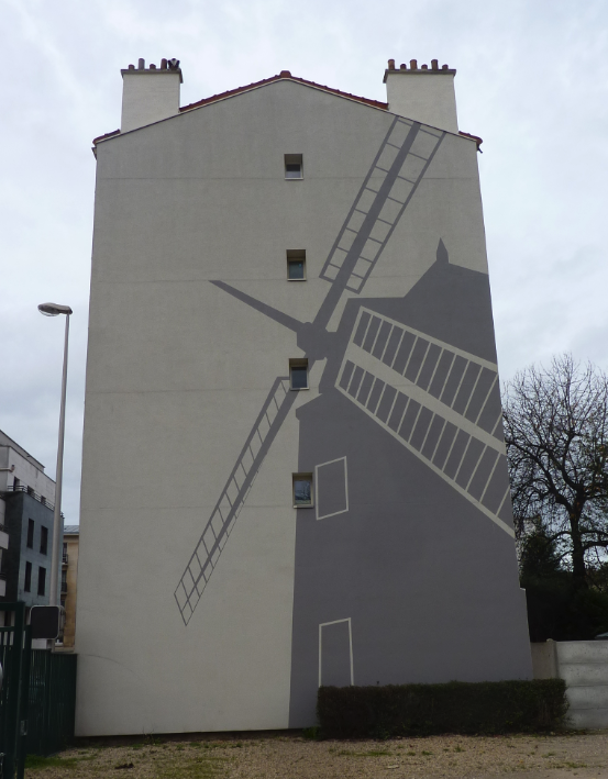 Souvenir du moulin sur le pignon d'un immeuble de la rue de l'Union.